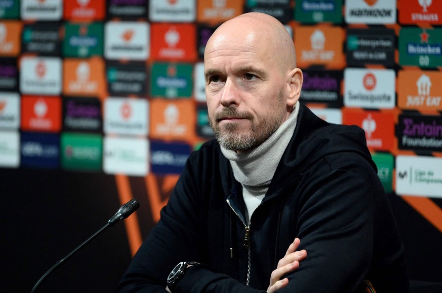 Man United chạm đáy và thực tế khủng khiếp ở Old Trafford
