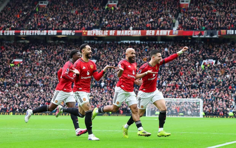 Old Trafford mở hội: MU thắng trận thứ tư liên tiếp