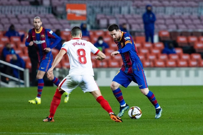 Barca ngược dòng không tưởng, Messi như "người thừa" lộ thống kê sốc