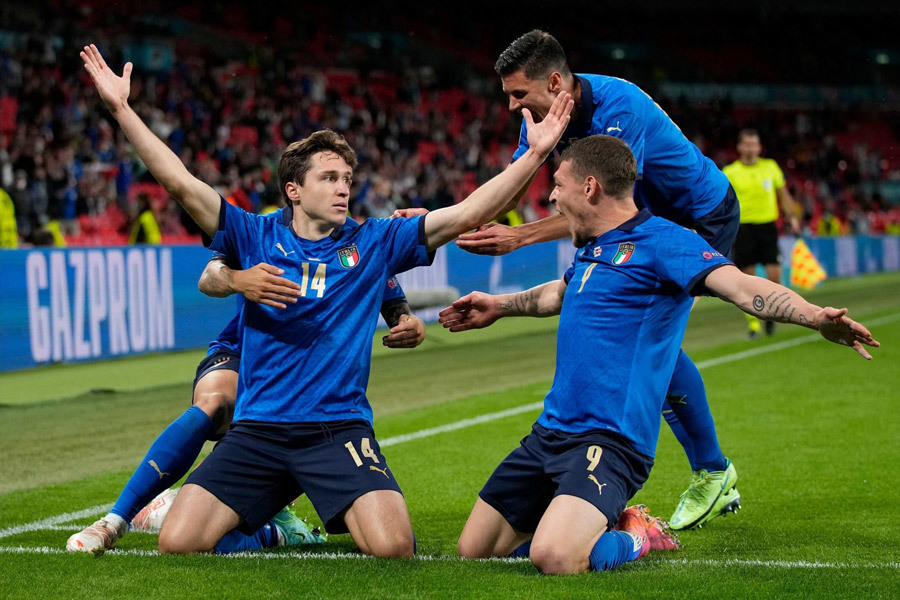 Italy vào tứ kết EURO 2020: Cuộc trỗi dậy từ siêu dự bị Chiesa